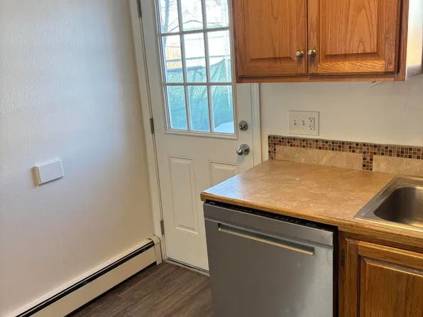 203 N Hoyt St, Anchorage, AK 99508