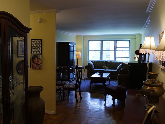 2nd image of 345 W 58th St APT 7D