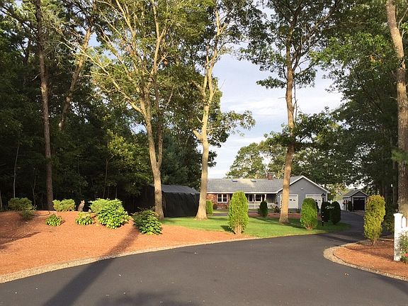 Driveway Entrance