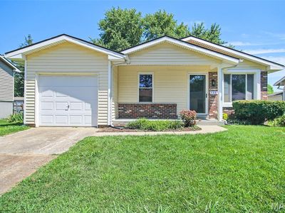 733 Mediterranean Dr, Florissant, MO, 63031