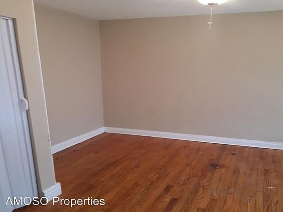 5th image of 215 Emerling Dr