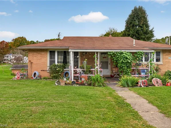 695 N Market St, East Palestine, OH 44413