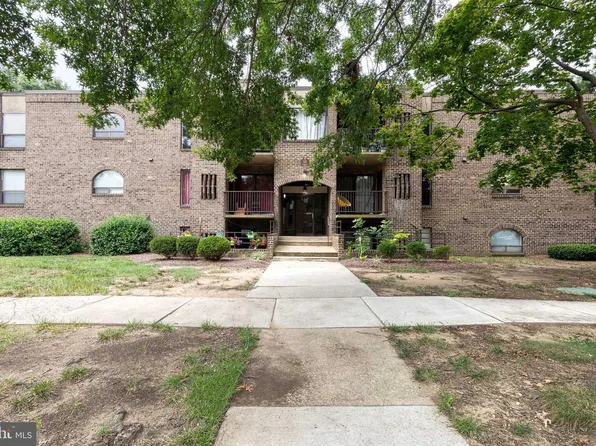 13 Silverwood Cir APT 6, Annapolis, MD 21403