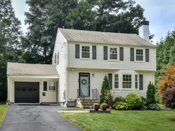48 Edgebrook Rd, Framingham, MA 01701