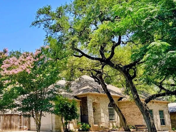 17221 Springhill Dr, San Antonio, TX 78232