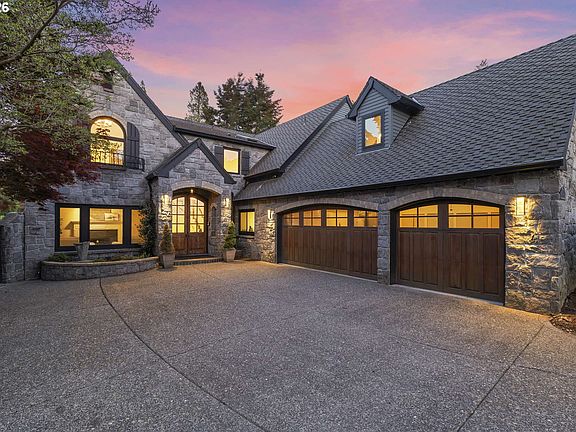 3rd image of 18370 River Edge Ln