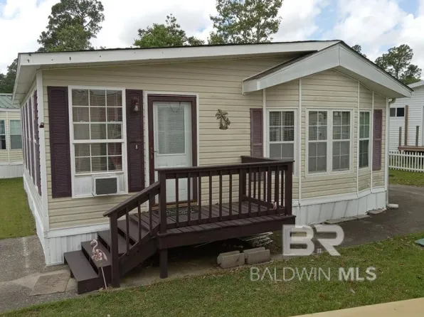 256 Defuniak Cir, Lillian, AL 36549