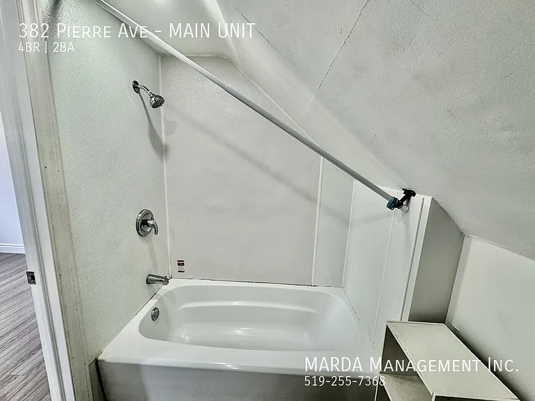 382 Pierre Ave #MAIN — Photo 32