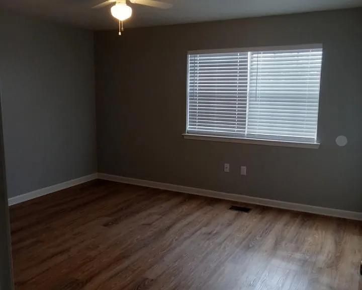 299 Medical Dr #3 — Photo 3