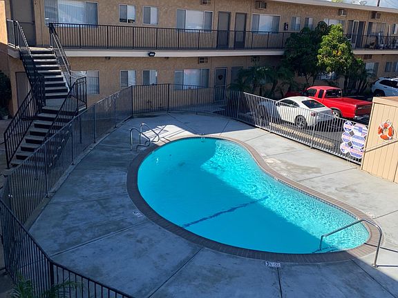 4th image of 2831 Bristol St APT 214
