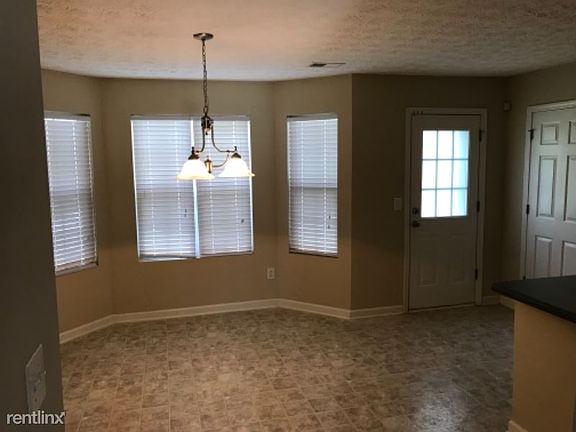 4th image of 8374 Carlington Ln
