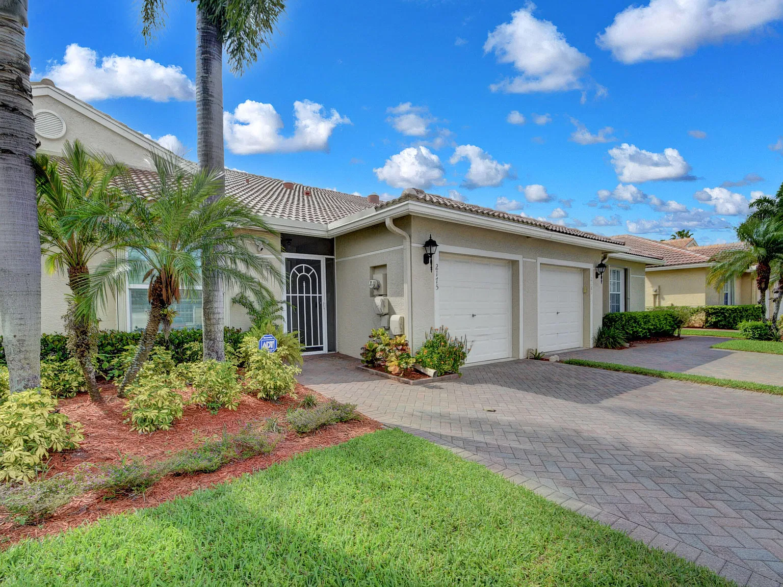 3 bed, 2.0 bath, 1426 sqft, $3,750 — Photo 1