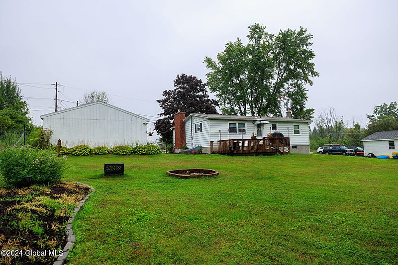 5th image of 81 Middle Road