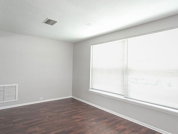 4th image of 3450 Winder Dr