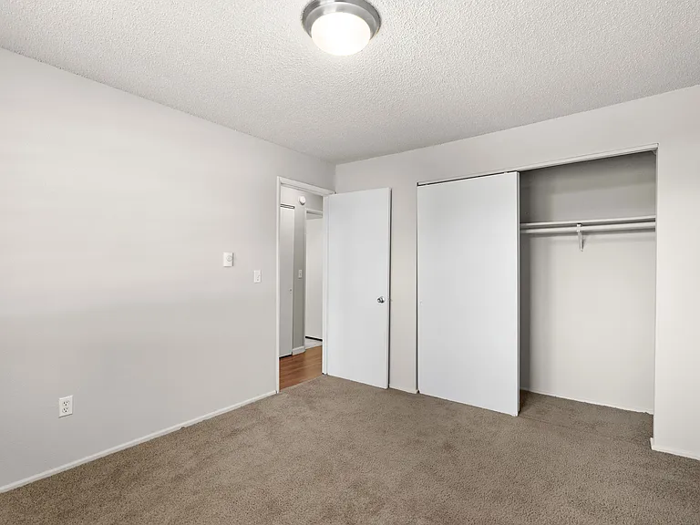 2 Bed 1 Bath - 700 Sq Ft 2 Bed 1 Bath - 700 Sq Ft