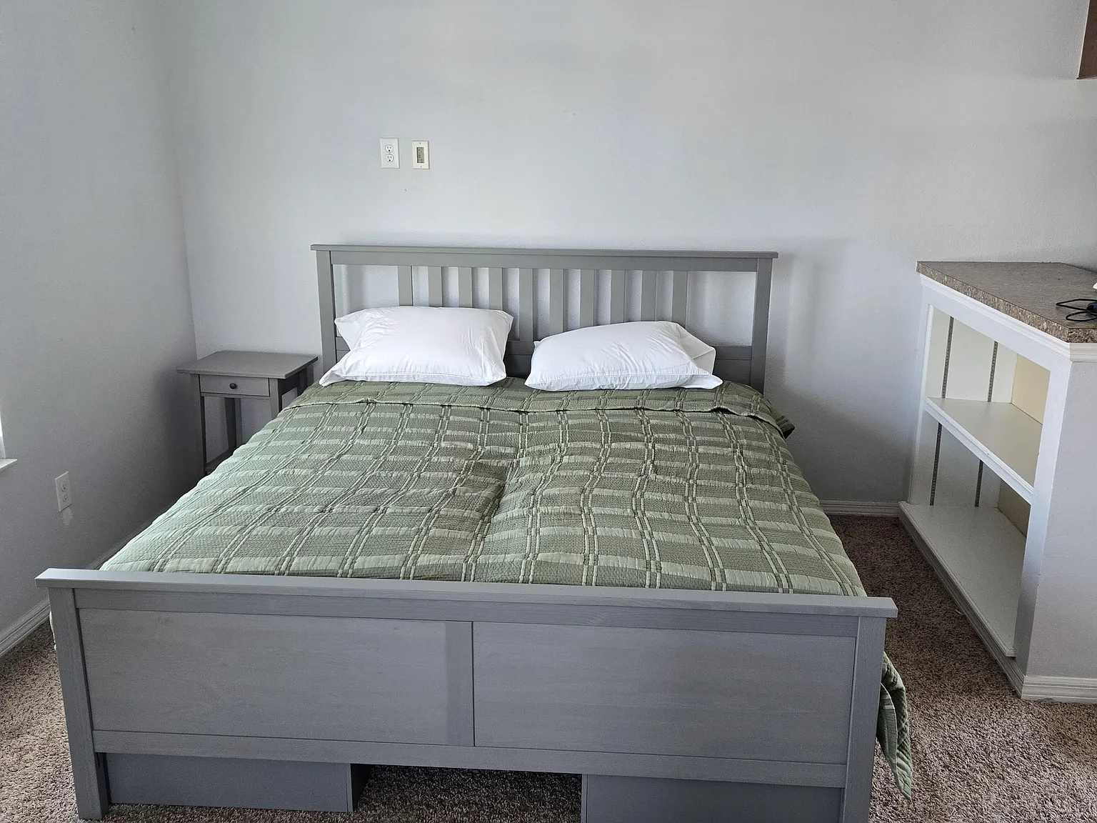 Studio, 450 sqft, $1,350 — Photo 2