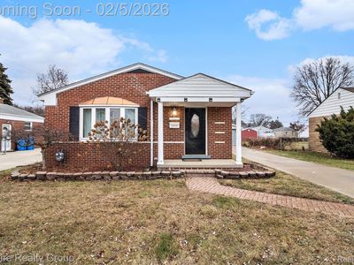 6320 N Evangeline St, Dearborn Heights, MI, 48127