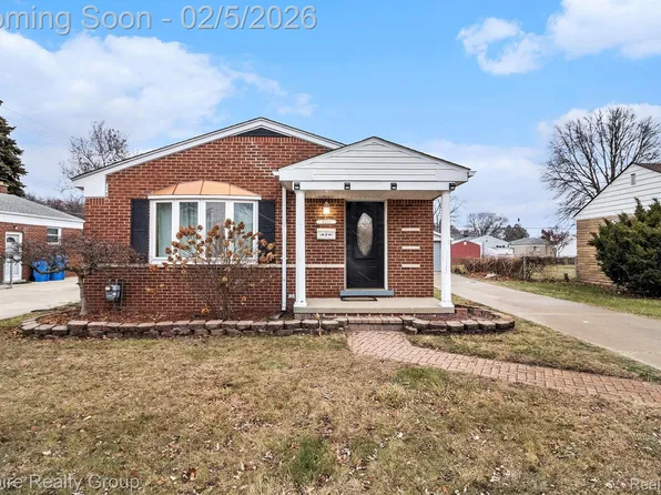 6320 N Evangeline St, Dearborn Heights, MI 48127