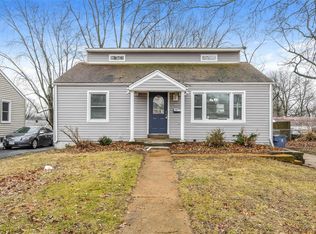 1912 Overland Dr, Saint Louis, MO