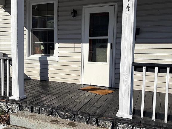 4th image of 114 D St
