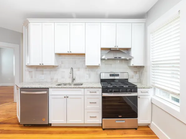 30 Presley St #30, Malden, MA 02148