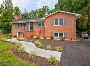 8008 Arcade St, Lorton, VA 22079