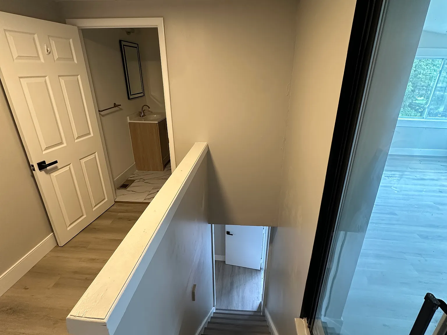 5 bed, 1600 sqft, $2,200 — Photo 3