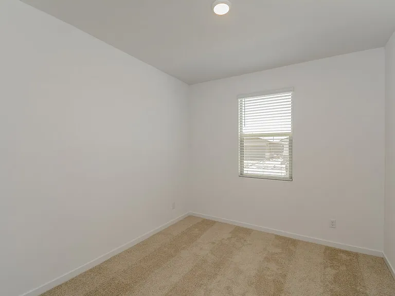 14446 W Hackamore Dr — Photo 12