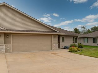 2345 Pinewood Rd SE, Rochester, MN 55904