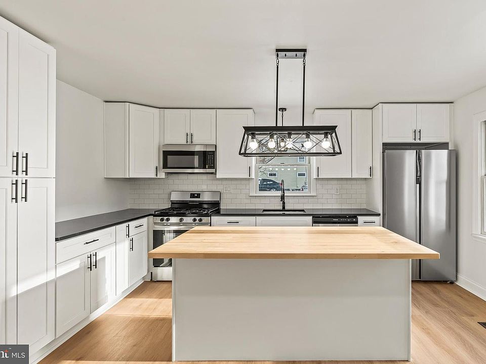 1st image of 329 Ridge Ave