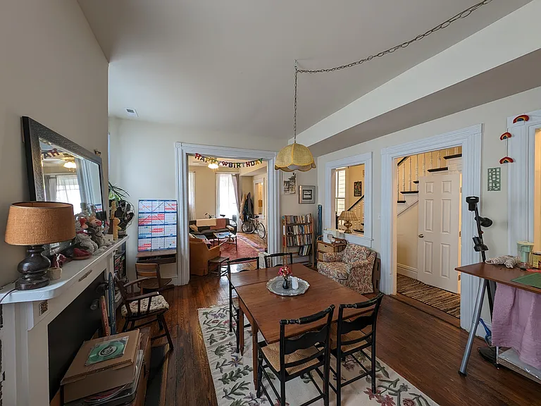 2115 E Marshall St #A — Photo 12