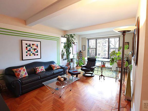 2nd image of 65 Park Ter E APT C48