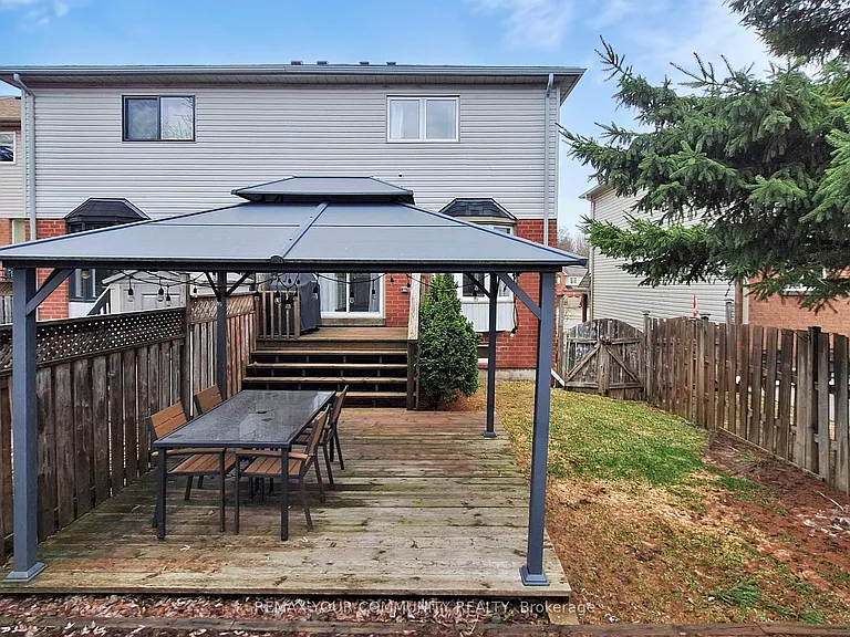 281 Ferndale Dr S — Photo 24