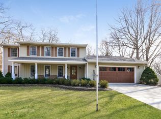777 Manchester Dr, Saugatuck, MI 49453