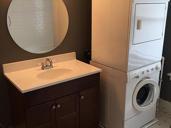 Bath/Laundry