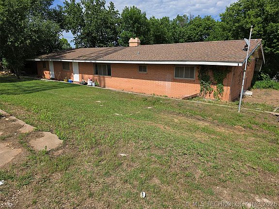 3rd image of 502 Granite St