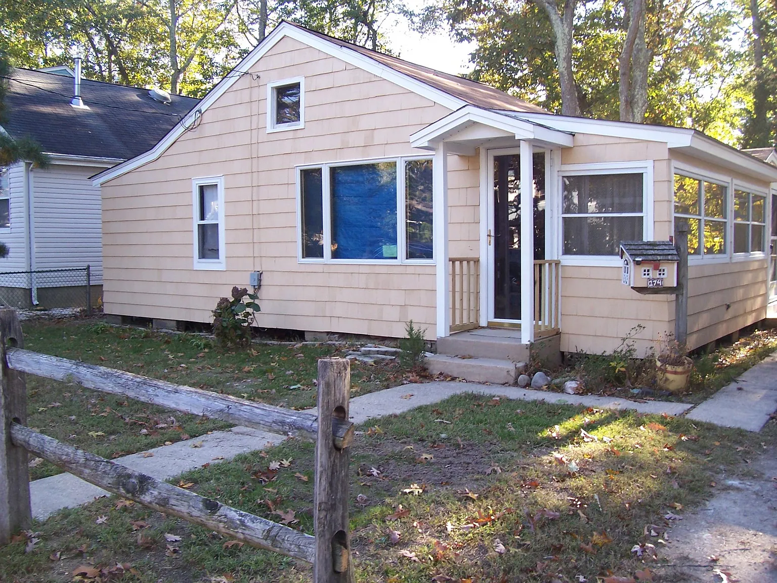 2 bed, 850 sqft, $2,300 — Photo 1