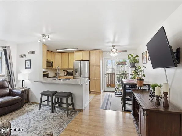 8505 Jewel Lake Rd Unit 15, Anchorage, AK 99502