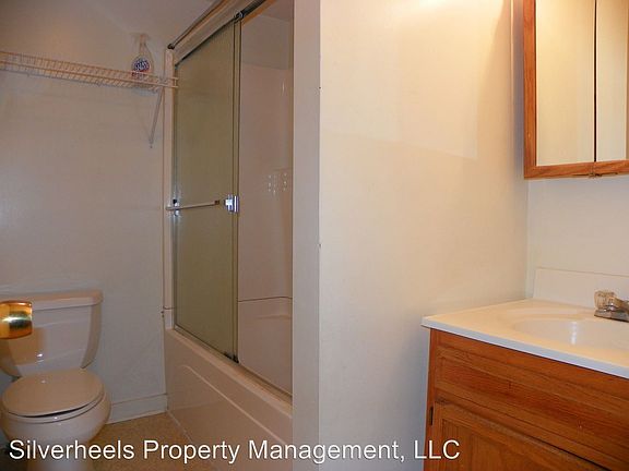 5th image of 505 2nd St