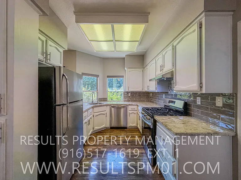 4025 Lowdan Ct — Photo 12