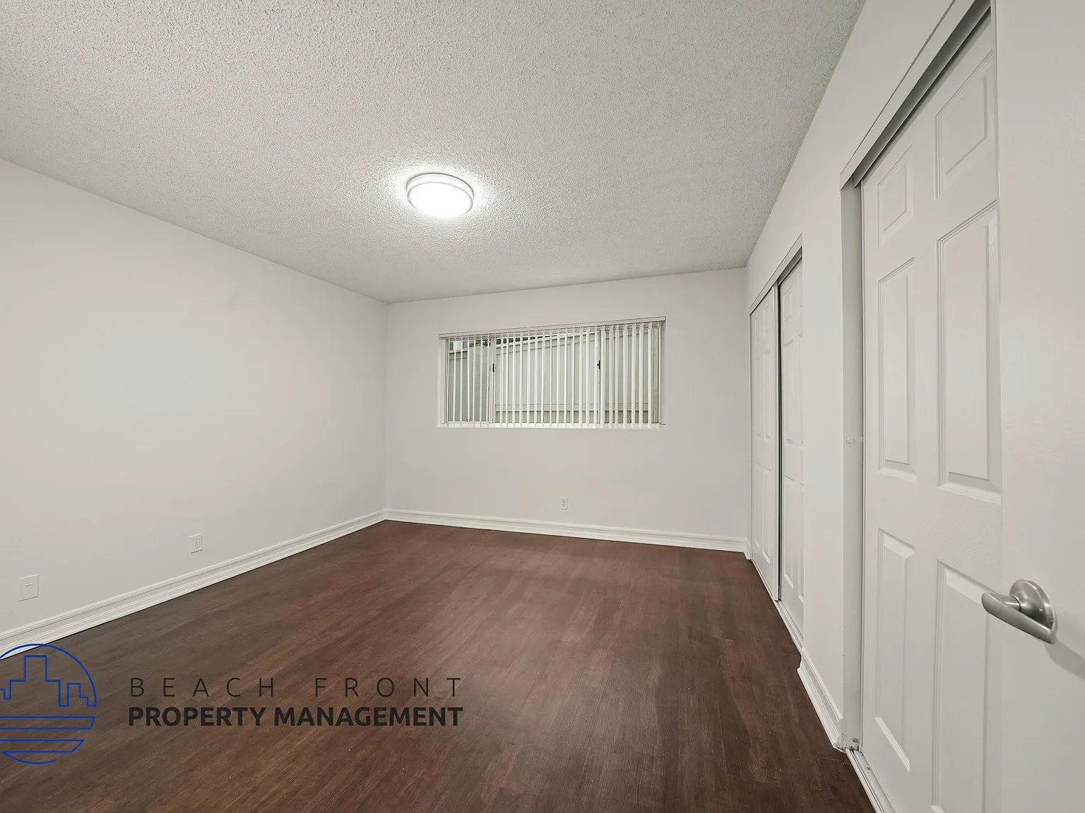 722 S. Broadway — Photo 4
