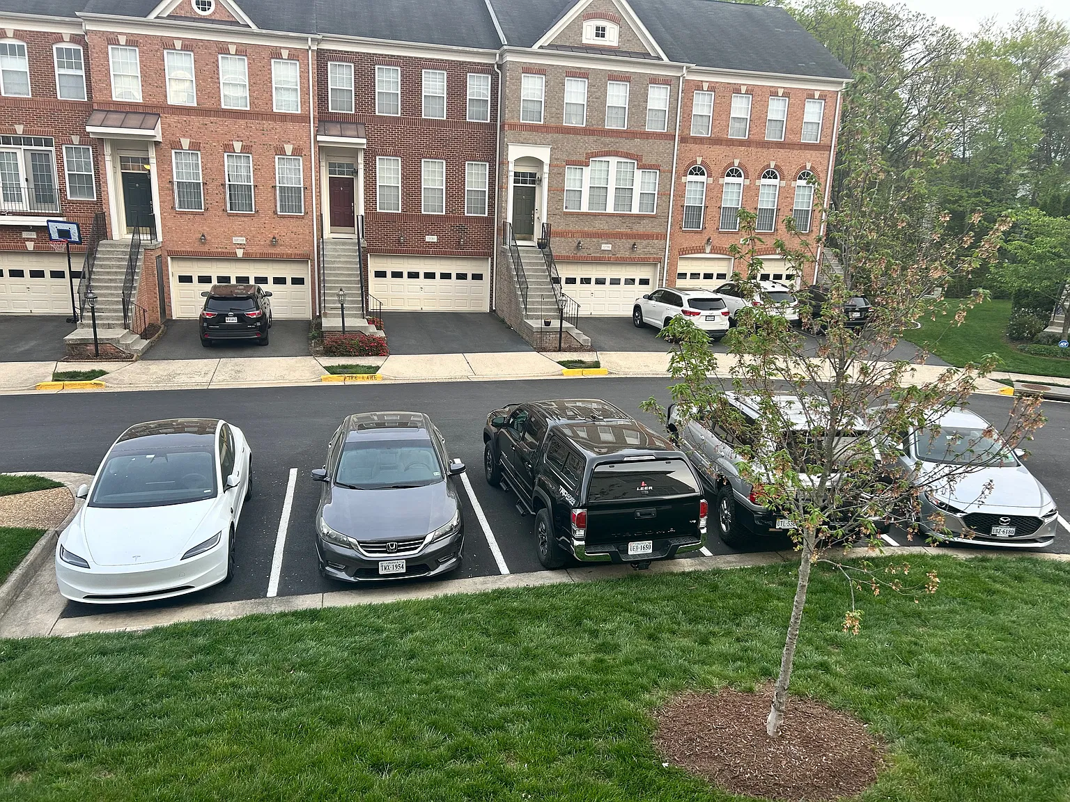 3 bed, 2460 sqft, $3,500 — Photo 4