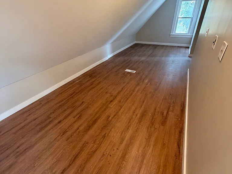 42 Webber Ave — Photo 6