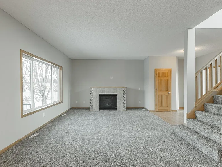 1760 Wyndam Dr — Photo 31