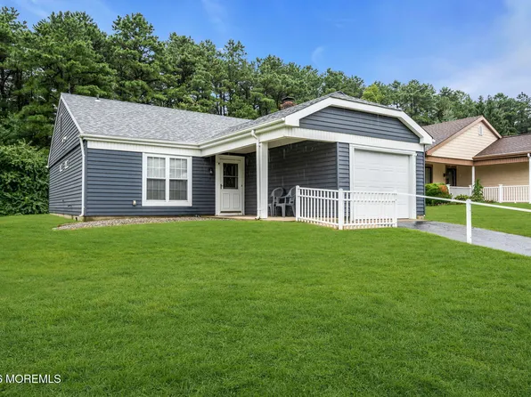 3 Maidstone Way, Manchester, NJ 08759