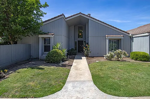 1808 Cougar Ln Photo 1