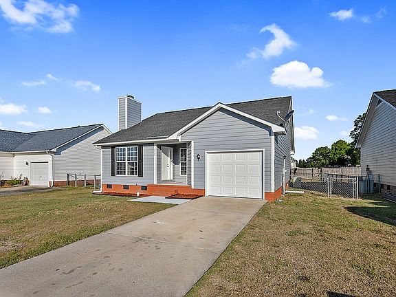 3rd image of 3504 Crosswinds Dr