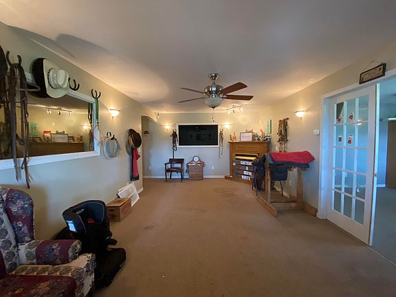 4th image of 17482 Lawrence #2225