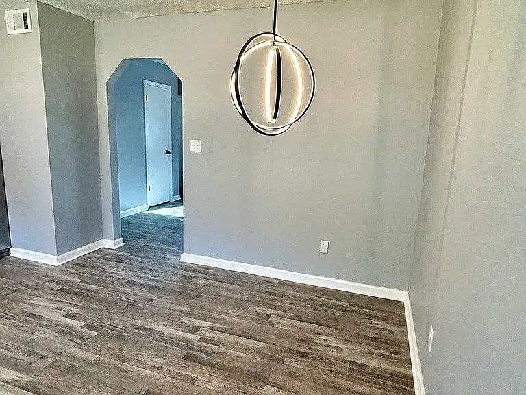 23 Hampton Locust Grove Rd — Photo 8
