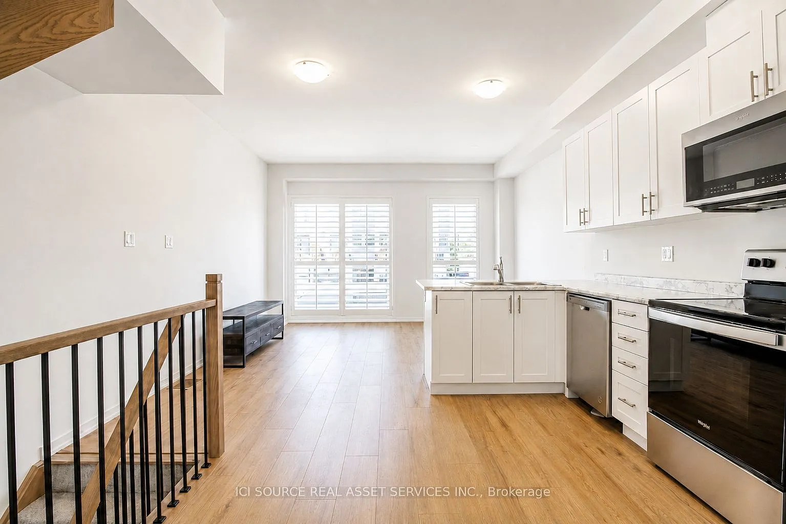 4 bed, $3,200 — Photo 4